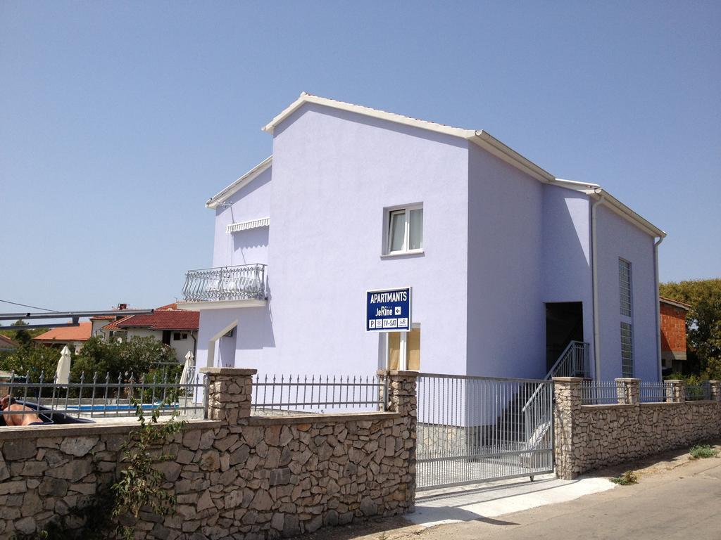 Apartments Jerine Tribalj Szoba fotó