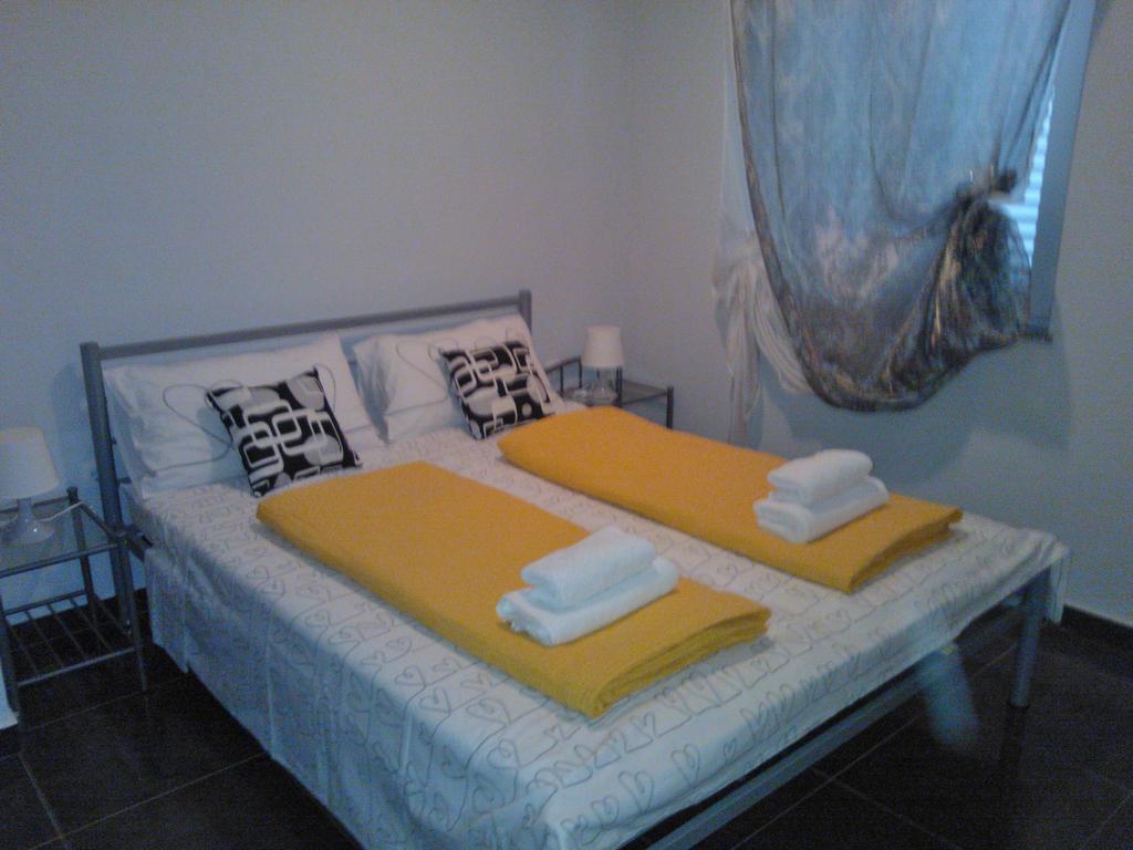Apartments Jerine Tribalj Szoba fotó